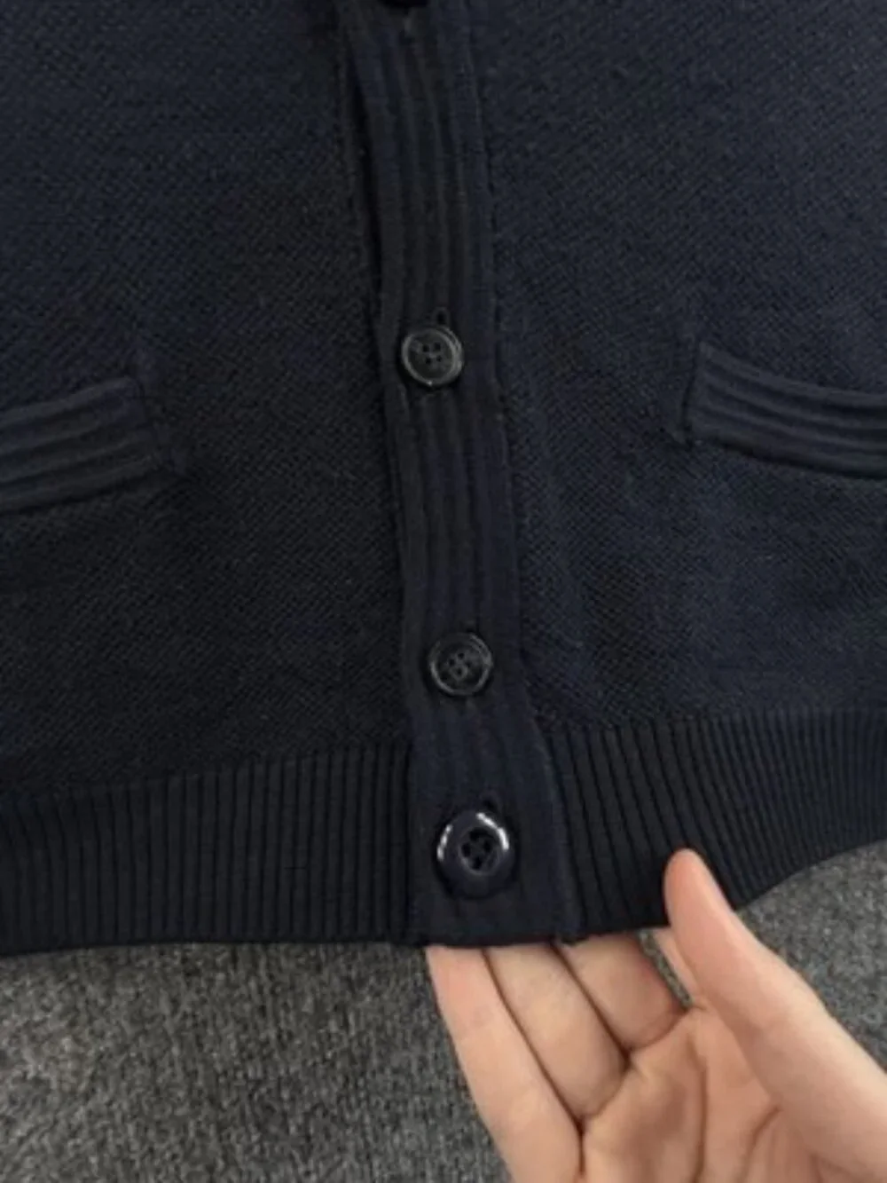 Burberry Navy Blue Cardigan V-Neck Sweater Logo 8 Men Solid Knit Long Sleeve